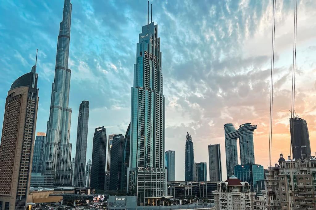 Stunning Burj View Dubai Mall Access Infinity Pool Apartment Exterior photo