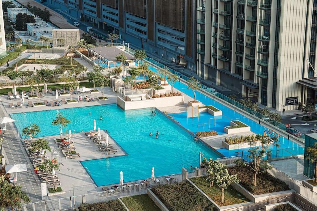 Stunning Burj View Dubai Mall Access Infinity Pool Apartment Exterior photo